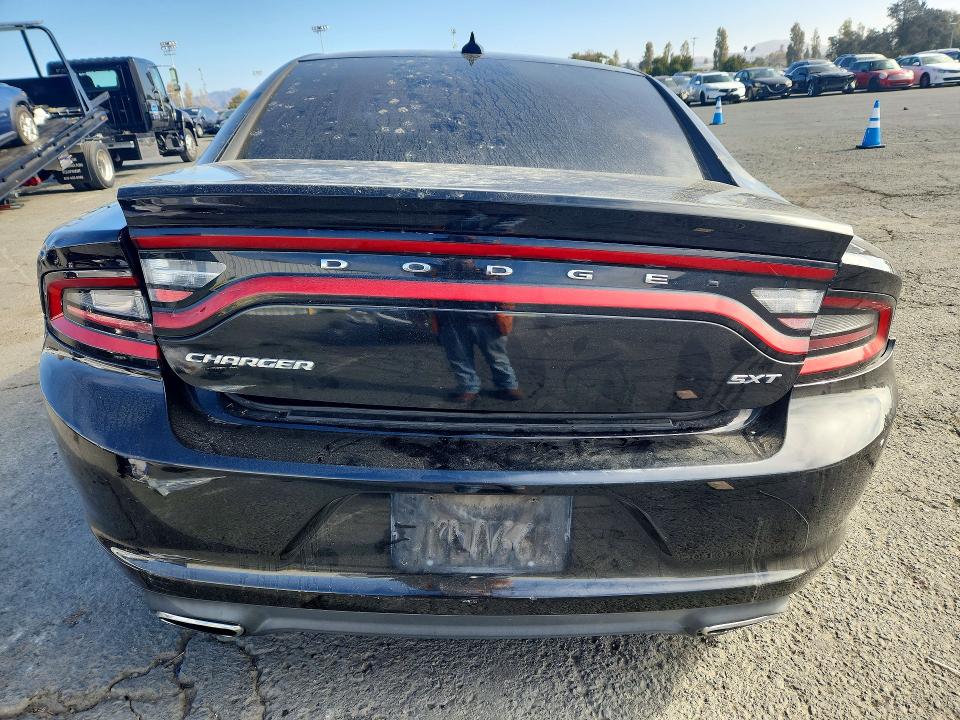 69464546 :رقم المزاد ، 2C3CDXHG7FH805515 vin ، 2015 Dodge Charger مزاد بيع