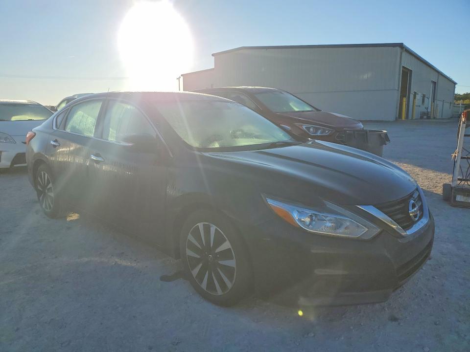 Продаж на аукціоні авто 2018 Nissan Altima, vin: 1N4AL3AP4JC167119, номер лоту: 71581306