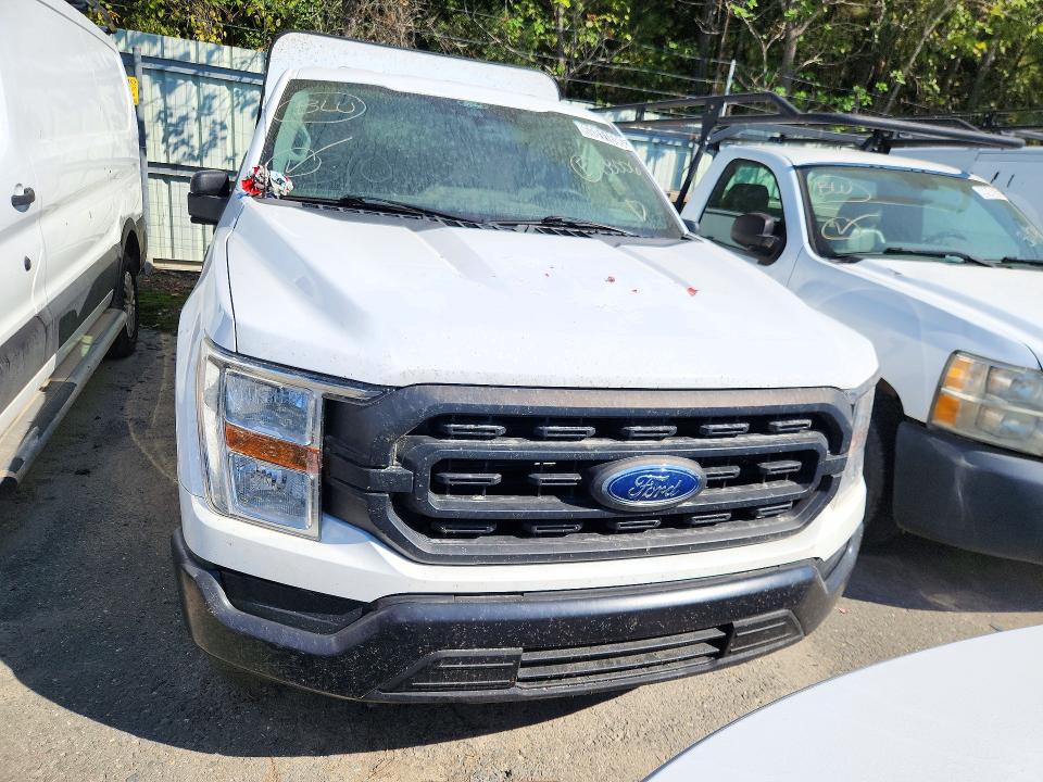 69811696 :رقم المزاد ، 1FTMF1CB5MKE08006 vin ، 2021 Ford F150 مزاد بيع