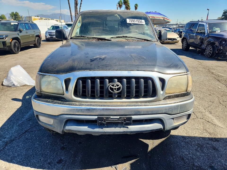 70951956 :رقم المزاد ، 5TESN92NX1Z724917 vin ، 2001 Toyota Tacoma مزاد بيع