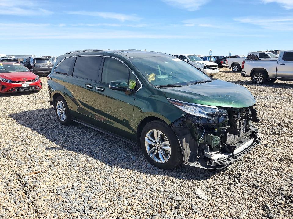 Продажа на аукционе авто 2024 Toyota Sienna, vin: 5TDZRKEC7RS199523, номер лота: 71820836