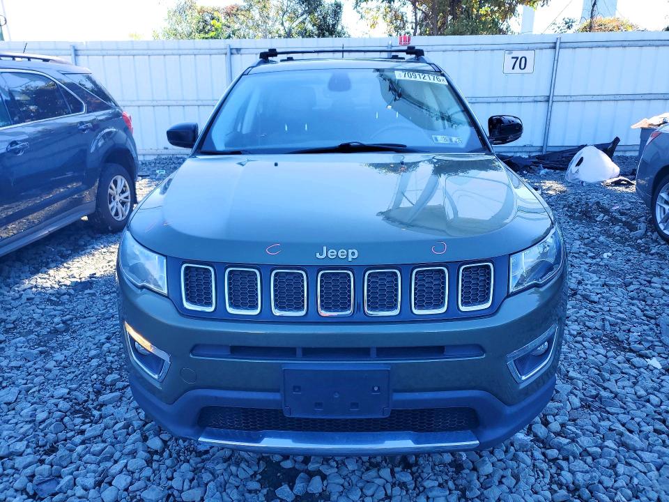 2017 Jeep Compass მანქანა იყიდება აუქციონზე, vin: 3C4NJDCB4HT642100, აუქციონის ნომერი: 70912176