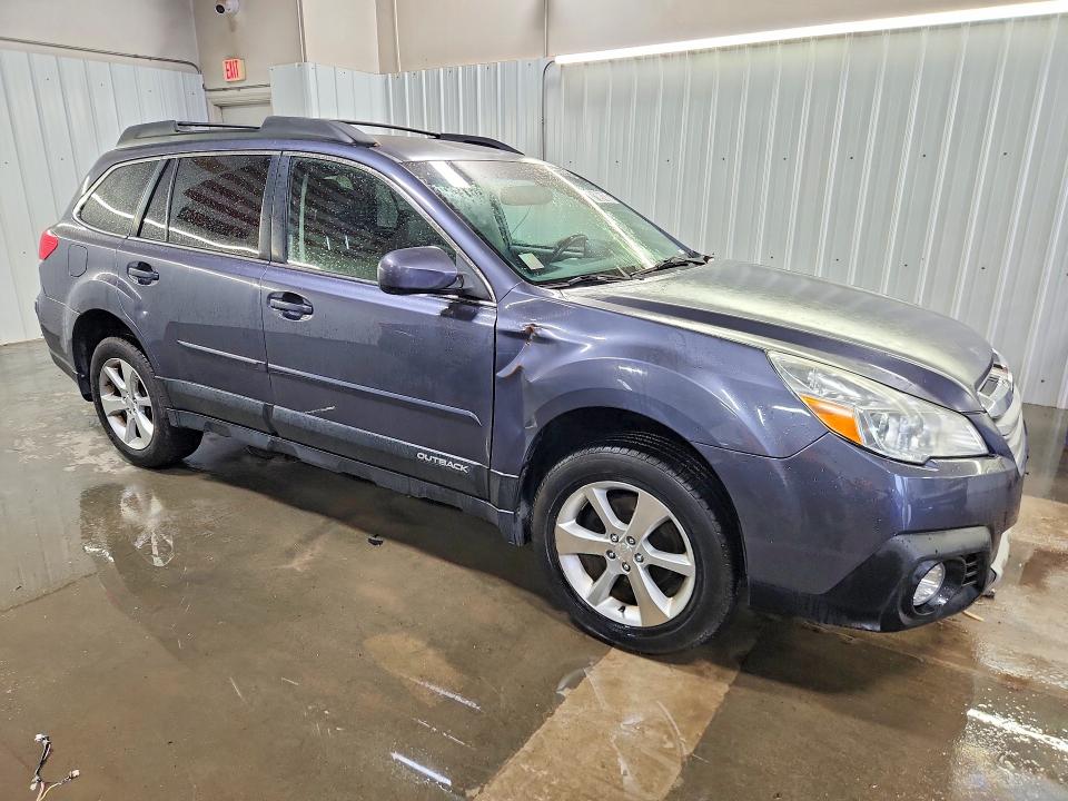 71091626 :رقم المزاد ، 4S4BRBKC1E3213798 vin ، 2014 Subaru Outback مزاد بيع