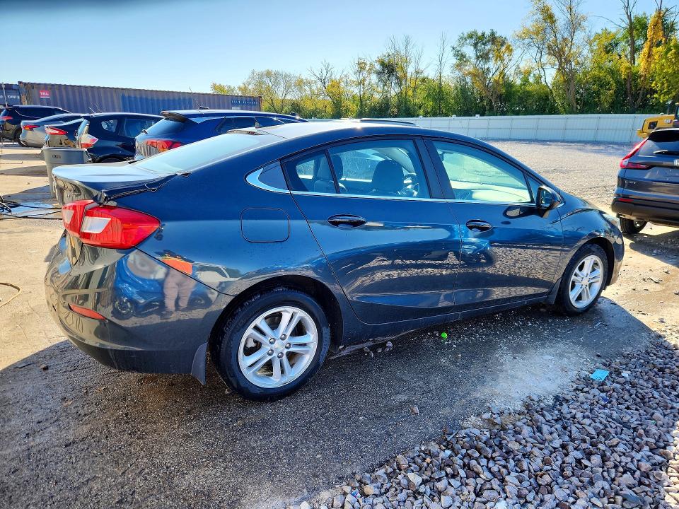 Продажа на аукционе авто 2017 Chevrolet Cruze, vin: 1G1BE5SM7H7235076, номер лота: 70380576