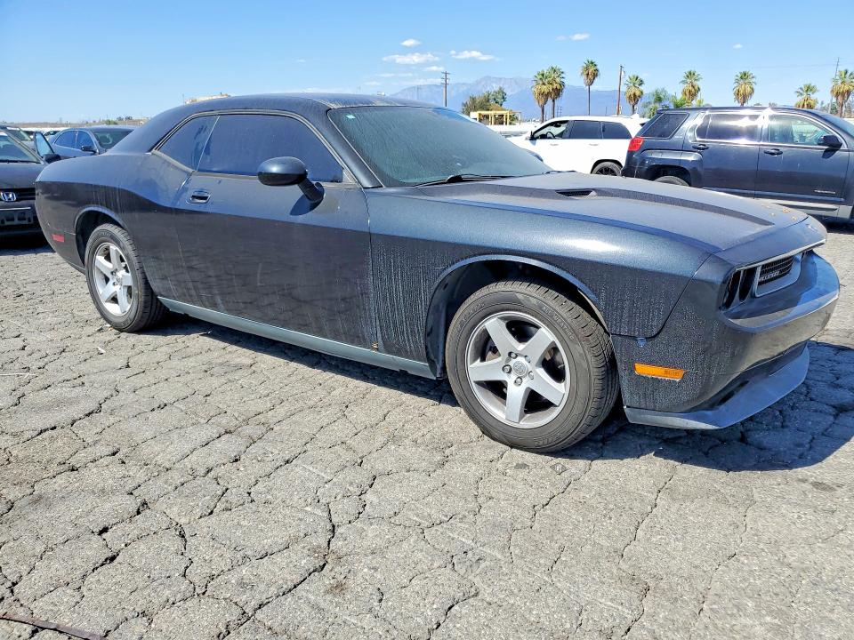 71193636 :رقم المزاد ، 2B3CJ4DV3AH110157 vin ، 2010 Dodge Challenger مزاد بيع