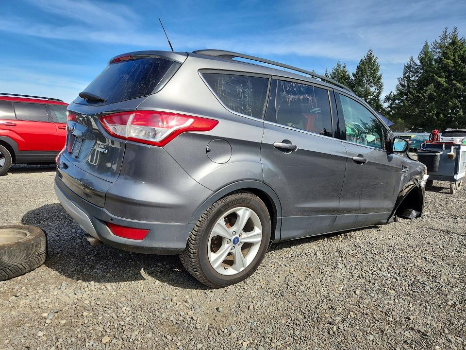 2014 Ford Escape მანქანა იყიდება აუქციონზე, vin: 1FMCU9GXXEUD27915, აუქციონის ნომერი: 69464706