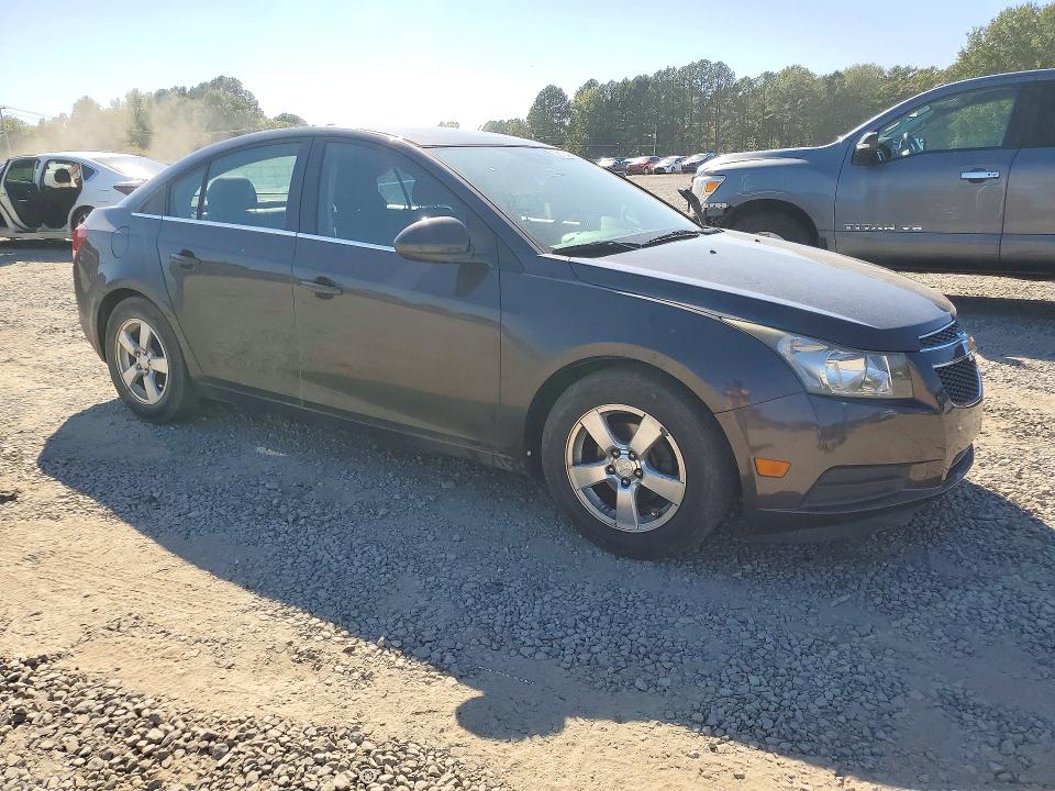 72104526 :رقم المزاد ، 1G1PC5SB1E7225259 vin ، 2014 Chevrolet Cruze مزاد بيع