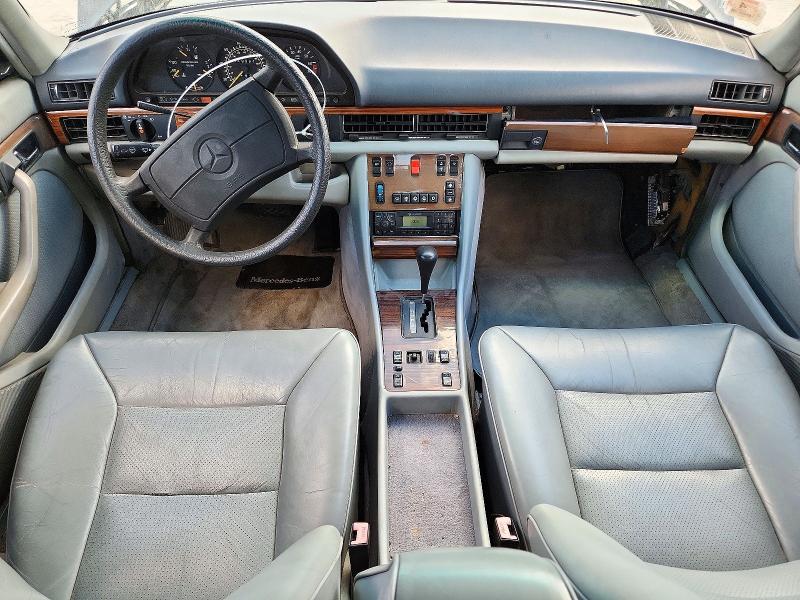 72153066 :رقم المزاد ، WDBCA25D6JA424472 vin ، 1988 Mercedes-benz 300 مزاد بيع