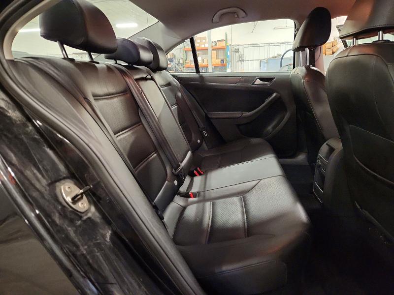 71047966 :رقم المزاد ، 3VWD17AJ2EM368793 vin ، 2014 Volkswagen Jetta مزاد بيع