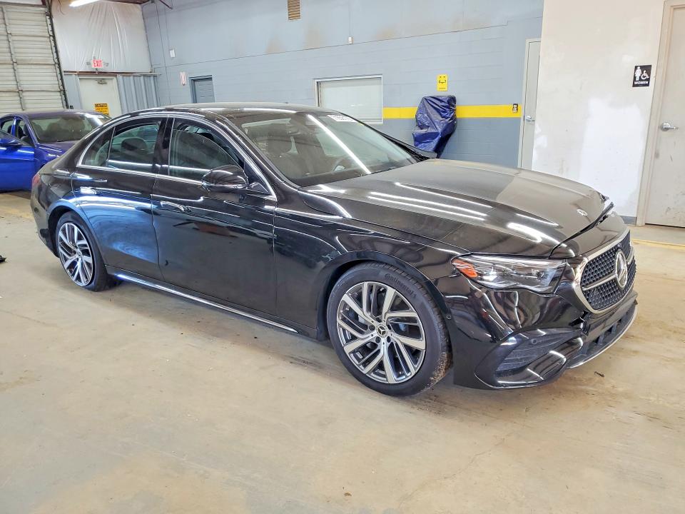 2025 Mercedes-benz E მანქანა იყიდება აუქციონზე, vin: W1KLF4HB4SA135252, აუქციონის ნომერი: 71658176