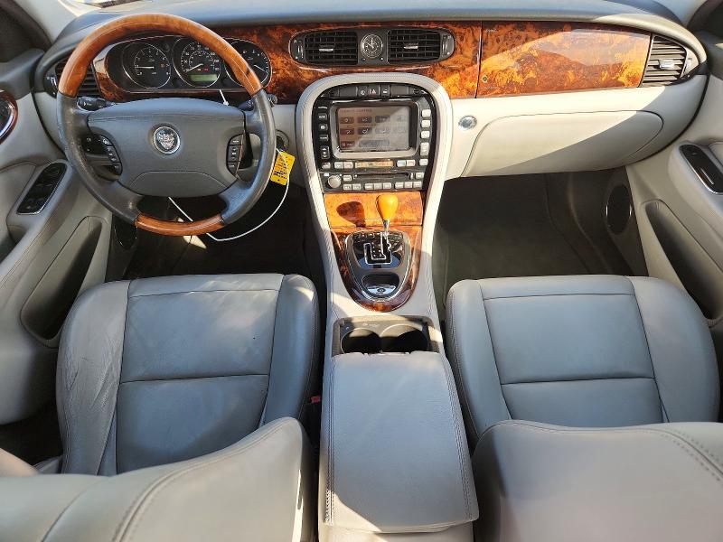71505016 :رقم المزاد ، SAJWA71B46SH03926 vin ، 2006 Jaguar Xj8 مزاد بيع