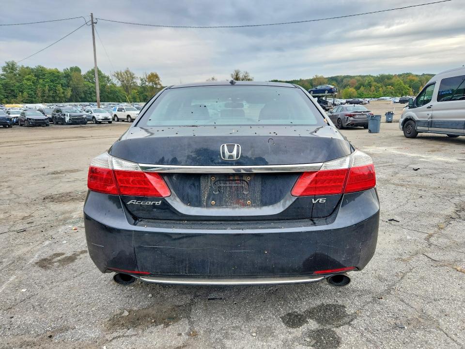 2013 Honda Accord მანქანა იყიდება აუქციონზე, vin: 1HGCR3F8XDA047314, აუქციონის ნომერი: 70780416