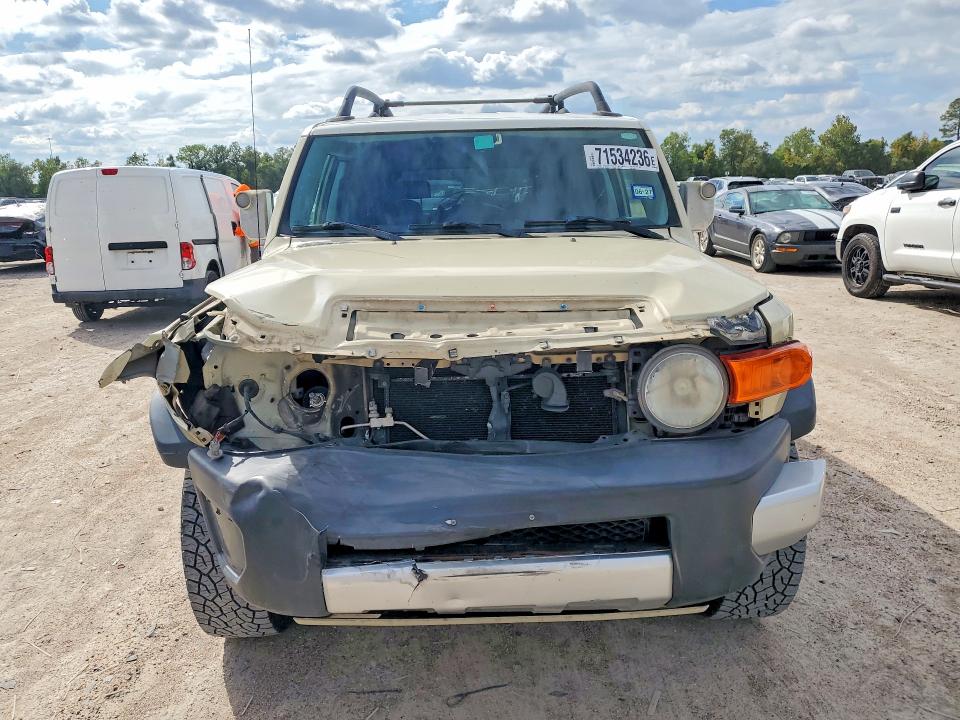 2008 Toyota Fj Cruiser მანქანა იყიდება აუქციონზე, vin: JTEZU11FX8K003455, აუქციონის ნომერი: 71534236