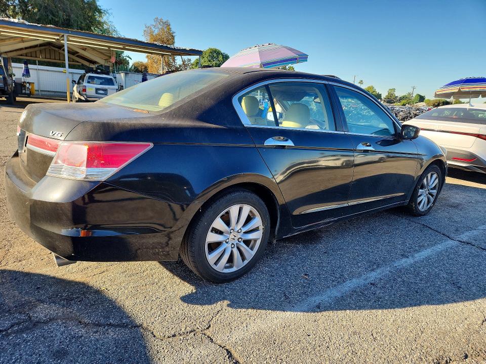 Продаж на аукціоні авто 2011 Honda Accord, vin: 1HGCP3F88BA014427, номер лоту: 73119226