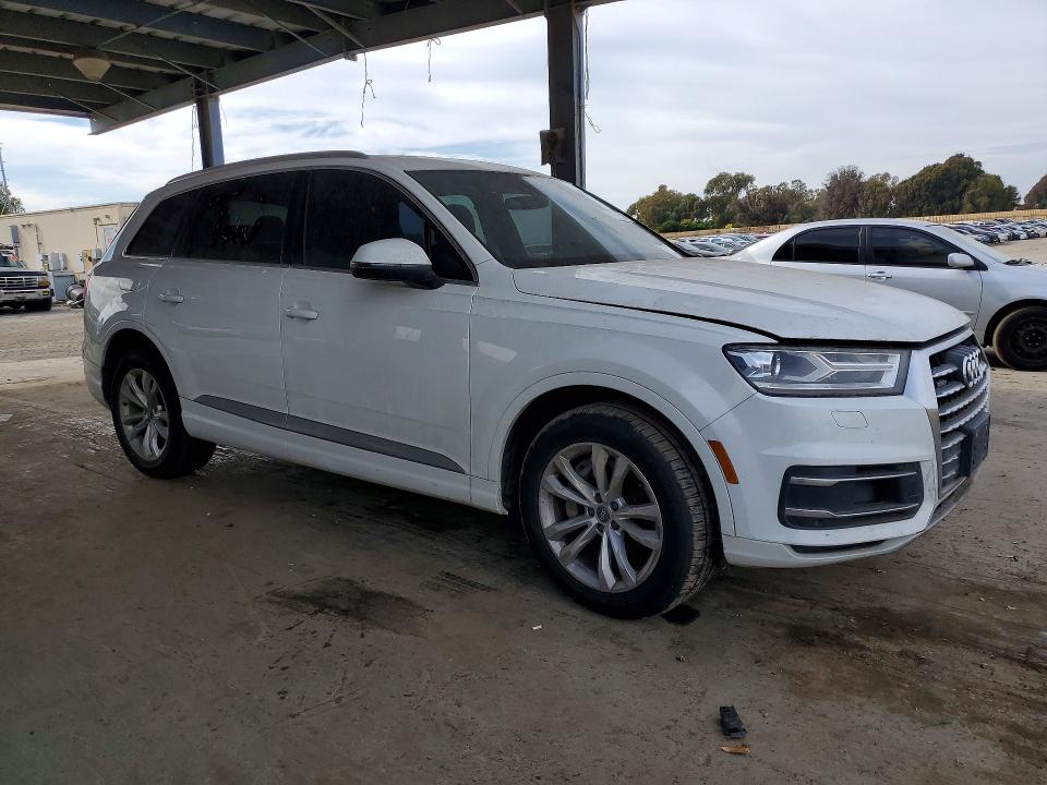 71712916 :رقم المزاد ، WA1AAAF75HD004698 vin ، 2017 Audi Q7 مزاد بيع