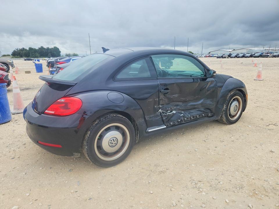 71188266 :رقم المزاد ، 3VWF17AT9GM638471 vin ، 2016 Volkswagen Beetle مزاد بيع