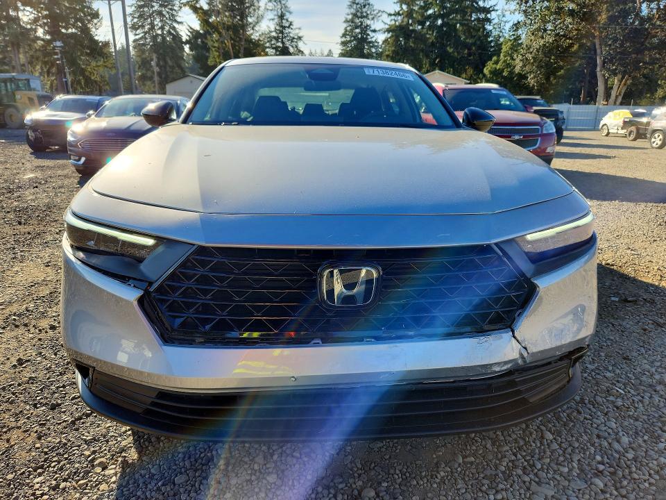 Продажа на аукционе авто 2025 Honda Accord, vin: 1HGCY1F44SA039470, номер лота: 71382466
