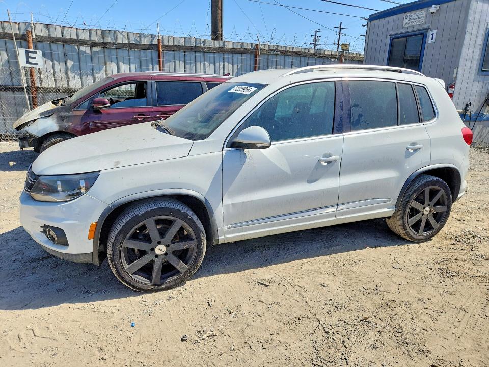 Aukcja sprzedaży 2016 Volkswagen Tiguan, vin: WVGAV7AX1GW519197, numer aukcji: 71295956