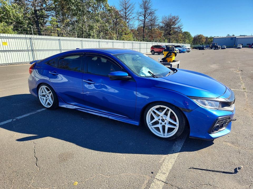 Продажа на аукционе авто 2018 Honda Civic, vin: 2HGFC1E56JH700759, номер лота: 72046236
