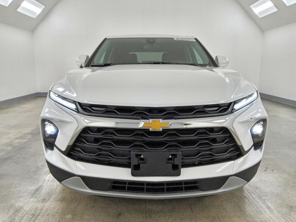 Продажа на аукционе авто 2026 Chevrolet Blazer, vin: 3GNKBCR42TS162422, номер лота: 70926466