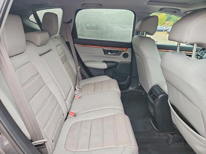 70881796 :رقم المزاد ، 2HKRW2H82KH621659 vin ، 2019 Honda Cr-v مزاد بيع