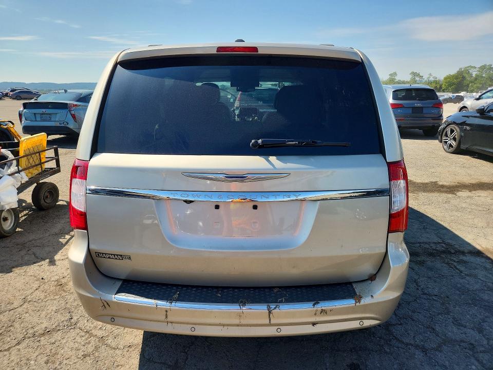 71427826 :رقم المزاد ، 2C4RC1CG3FR574345 vin ، 2015 Chrysler Town & Country مزاد بيع