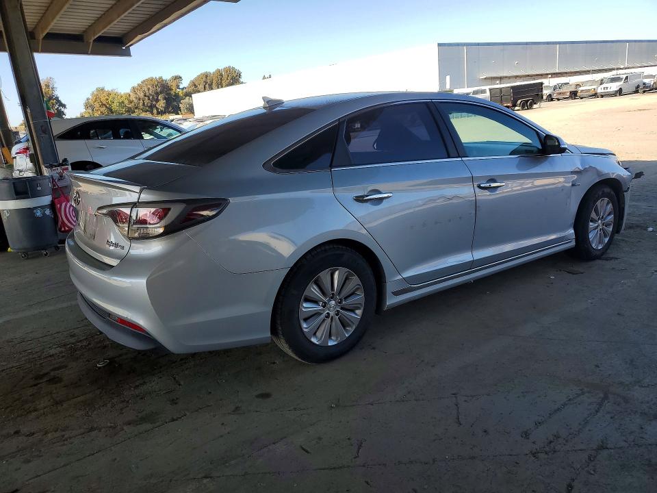 2017 Hyundai Sonata Hybrid მანქანა იყიდება აუქციონზე, vin: KMHE24L16HA059177, აუქციონის ნომერი: 71450566