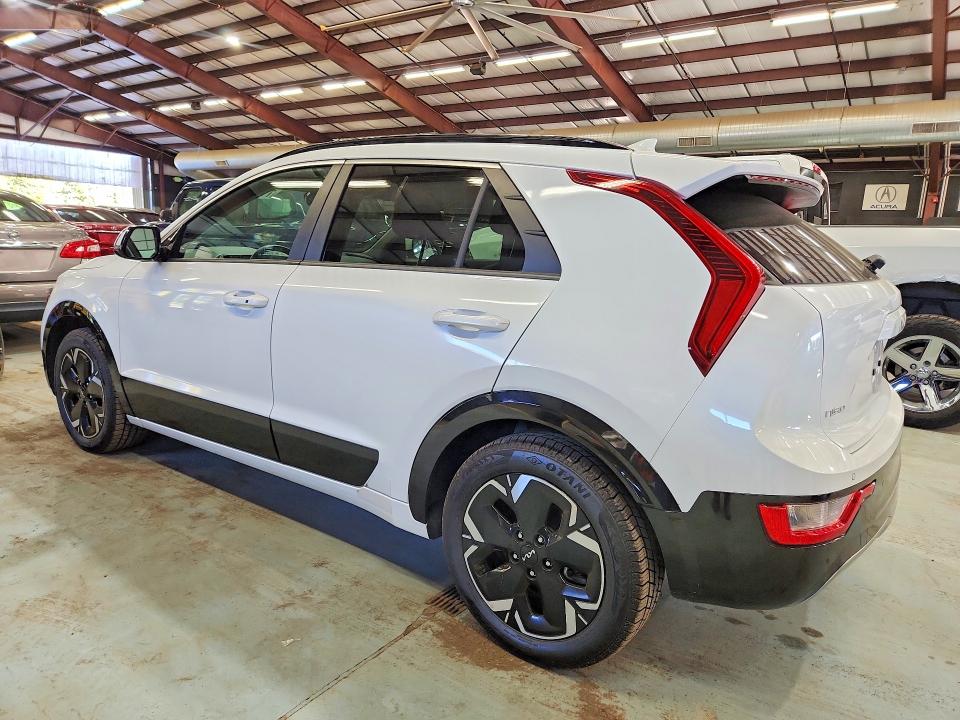 71964316 :رقم المزاد ، KNDCR3L11P5042893 vin ، 2023 Kia Niro مزاد بيع