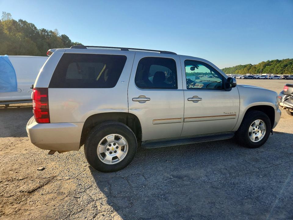 72000556 :رقم المزاد ، 1GNFC13078R153282 vin ، 2008 Chevrolet Tahoe مزاد بيع