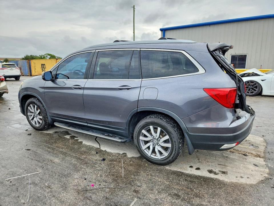 2017 Honda Pilot მანქანა იყიდება აუქციონზე, vin: 5FNYF5H58HB006737, აუქციონის ნომერი: 71764046