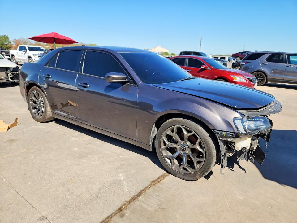 2016 Chrysler 300 მანქანა იყიდება აუქციონზე, vin: 2C3CCABG9GH224320, აუქციონის ნომერი: 71772716