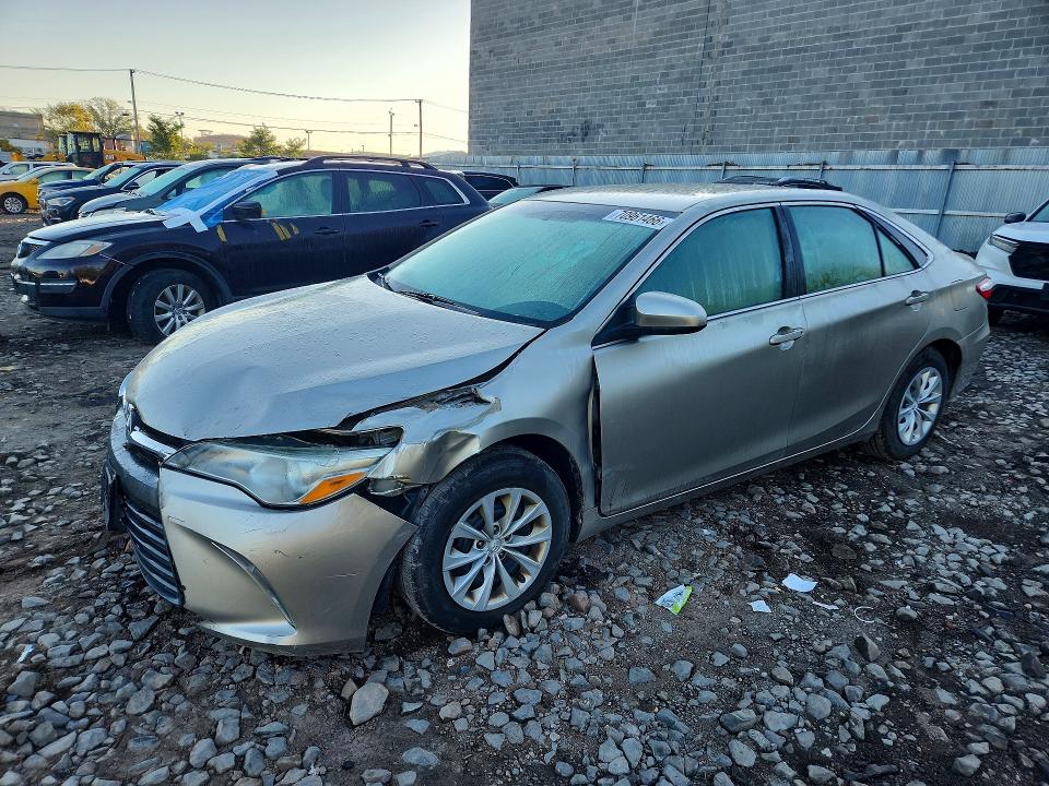 Продаж на аукціоні авто 2015 Toyota Camry, vin: 4T4BF1FK2FR484701, номер лоту: 70961466