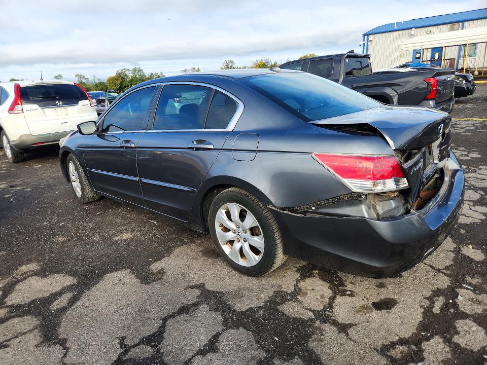 72688156 :رقم المزاد ، 1HGCP26828A018038 vin ، 2008 Honda Accord مزاد بيع