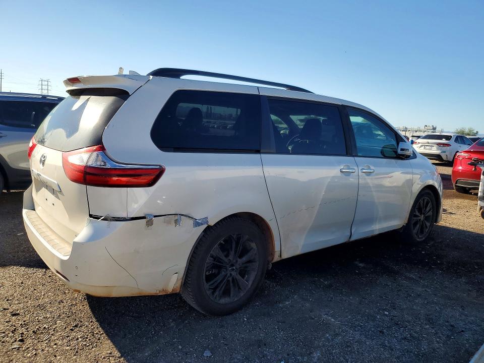 2018 Toyota Sienna მანქანა იყიდება აუქციონზე, vin: 5TDYZ3DC3JS954738, აუქციონის ნომერი: 70958146
