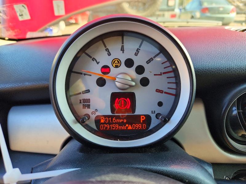 2010 Mini Cooper მანქანა იყიდება აუქციონზე, vin: WMWMF3C56ATZ63734, აუქციონის ნომერი: 73174156
