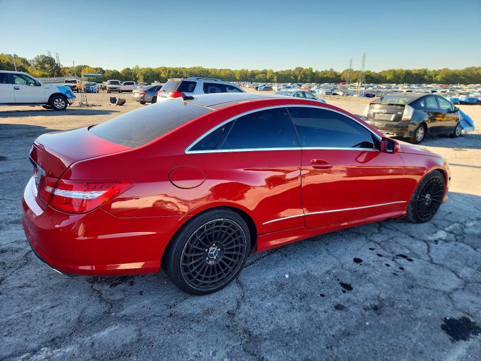 2010 Mercedes-benz E მანქანა იყიდება აუქციონზე, vin: WDDKJ7CB5AF005033, აუქციონის ნომერი: 71543626