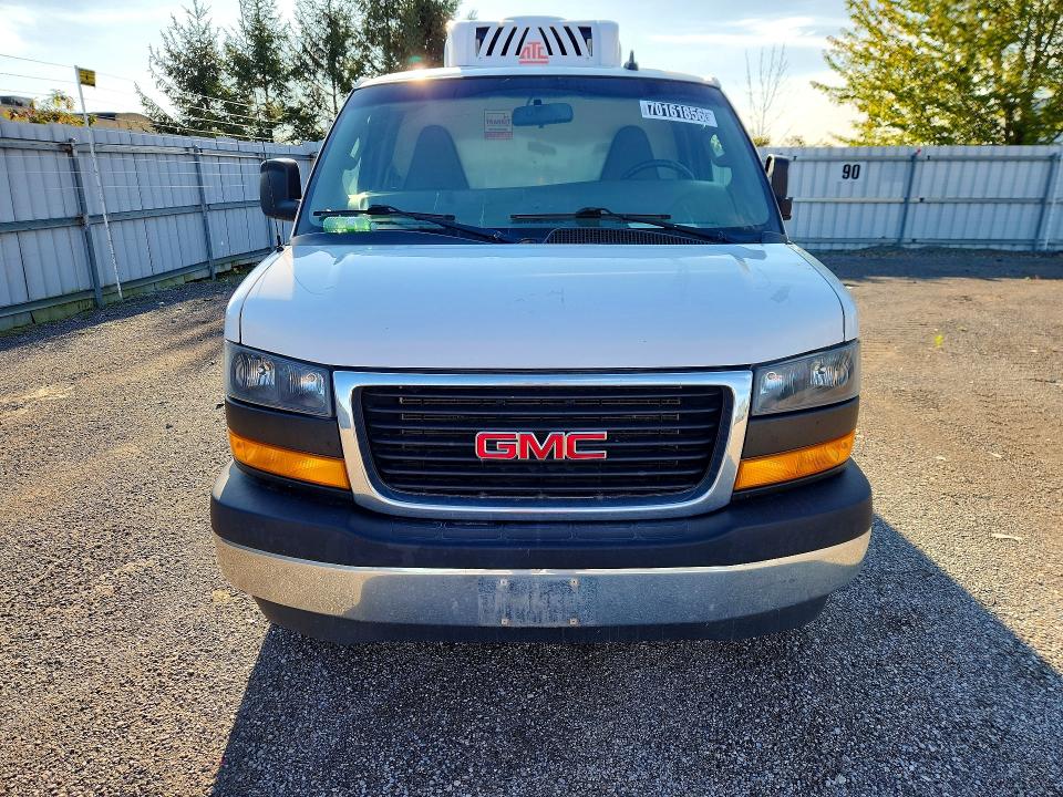 Продажа на аукционе авто 2018 Gmc Savana, vin: 1GTZ7HFG2J1242578, номер лота: 70161856