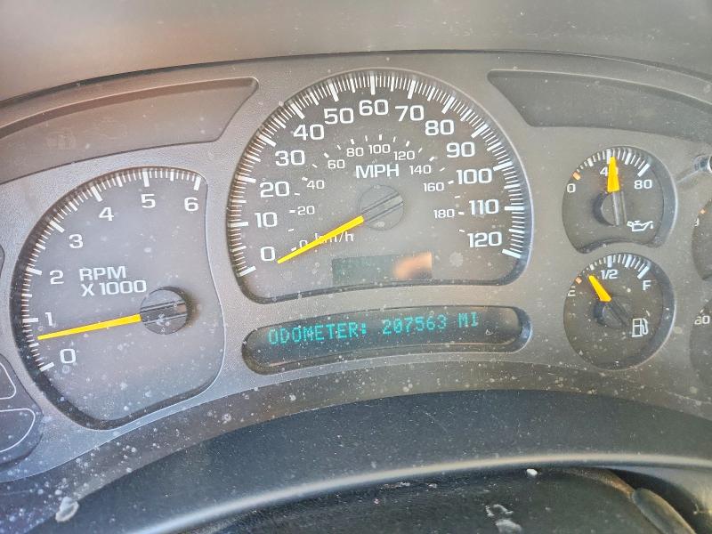 71002946 :رقم المزاد ، 1GNEC13T74R273910 vin ، 2004 Chevrolet Tahoe مزاد بيع