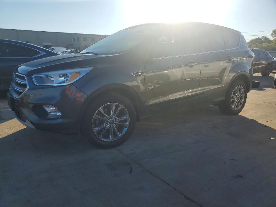 Продажа на аукционе авто 2017 Ford Escape, vin: 1FMCU0GDXHUB60252, номер лота: 70866006