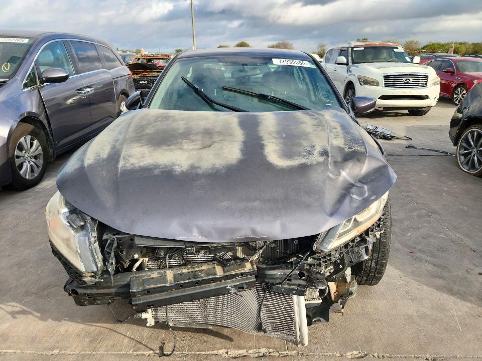 72995556 :رقم المزاد ، 1HGCR2F34HA093497 vin ، 2017 Honda Accord مزاد بيع
