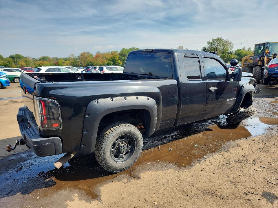 Продажа на аукционе авто 2008 Chevrolet Silverado, vin: 1GCHK29K78E212406, номер лота: 70773906