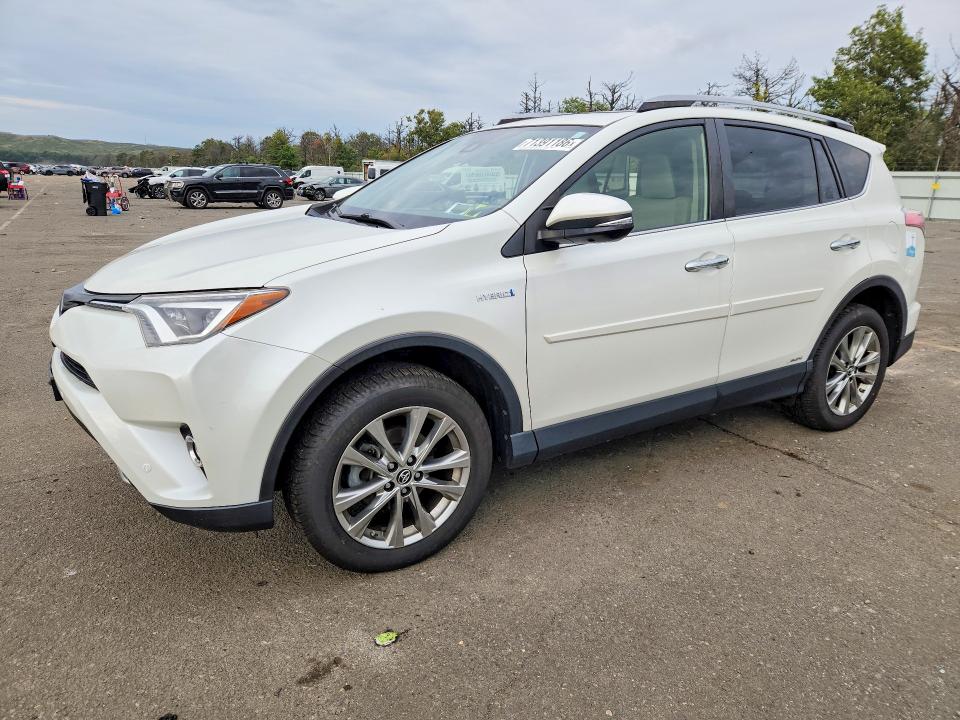 71391186 :رقم المزاد ، JTMDJREV8HD132631 vin ، 2017 Toyota Rav4 Hv مزاد بيع