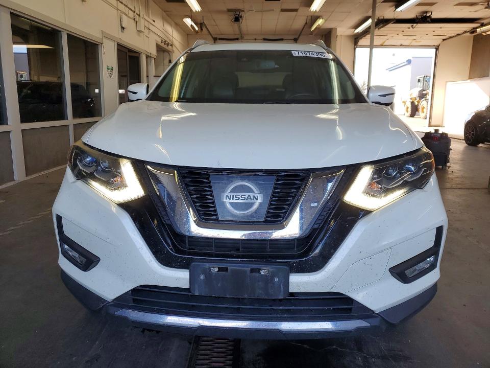 Продажа на аукционе авто 2017 Nissan Rogue, vin: 5N1AT2MV1HC847581, номер лота: 71674396