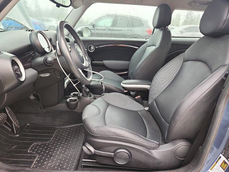 71321436 :رقم المزاد ، WMWMF7C51ATZ70503 vin ، 2010 Mini Cooper مزاد بيع
