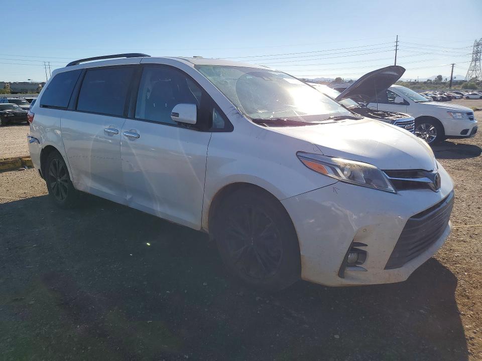 2018 Toyota Sienna მანქანა იყიდება აუქციონზე, vin: 5TDYZ3DC3JS954738, აუქციონის ნომერი: 70958146