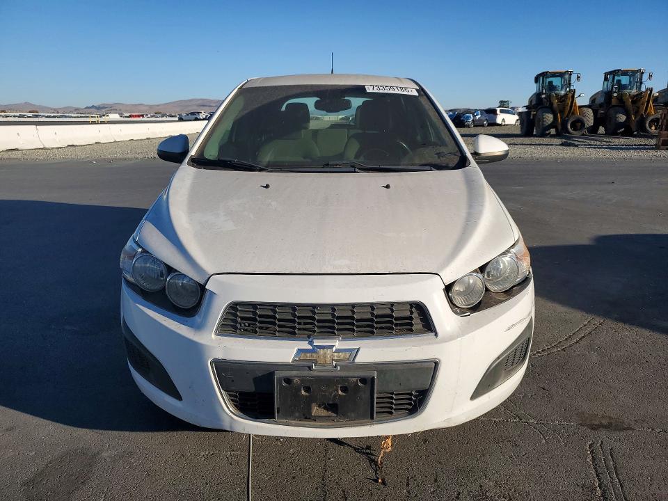 73359186 :رقم المزاد ، 1G1JA6SH0D4200035 vin ، 2013 Chevrolet Sonic مزاد بيع
