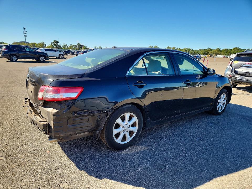 71455526 :رقم المزاد ، 4T1BK3EK9AU114535 vin ، 2010 Toyota Camry مزاد بيع