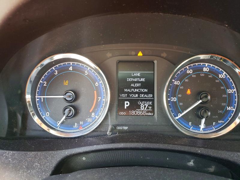70932106 :رقم المزاد ، 5YFBURHE3HP723215 vin ، 2017 Toyota Corolla مزاد بيع