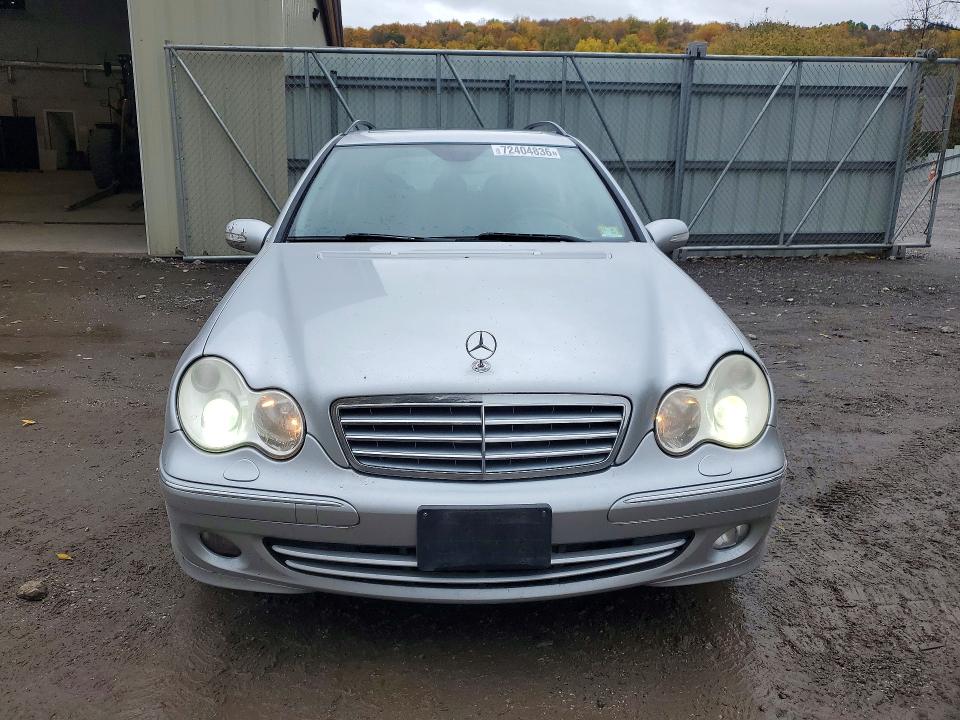 2005 Mercedes-benz C მანქანა იყიდება აუქციონზე, vin: WDBRH81J35F654922, აუქციონის ნომერი: 72404836