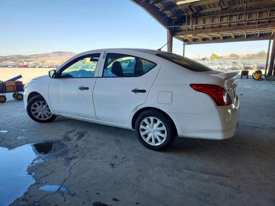 72089156 :رقم المزاد ، 3N1CN7AP6HL873837 vin ، 2017 Nissan Versa مزاد بيع